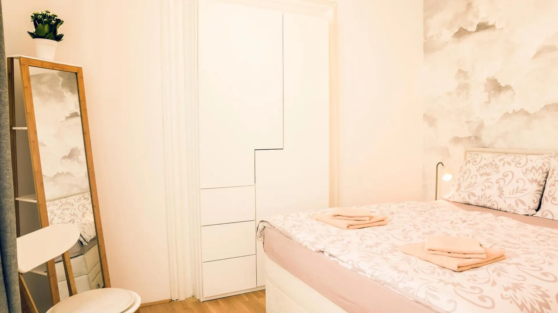 Codelli Deluxe City Centre Apartments Ljubljana 0*,